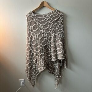 2Chic Beige and Cream Knit Poncho